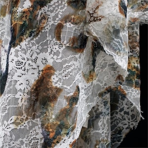 Vintage feuerbehandelte 3D Distressed Textured Lace Sheer Mesh-Gewebe für Kostüm Kleidung Schleier Journaling Scrapbooking Künstlerhandwerk Taschen