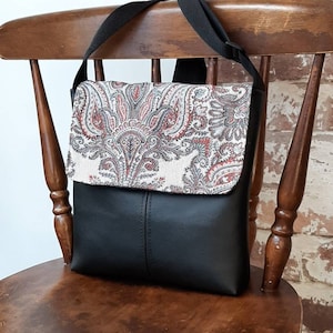Medium sized handbags on sale hot sale