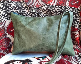 Genuine leather Distressed Green clutch with zipper closure and knot wristlet. Leather bag, zipper pouch, leather handbag. Valentines gift