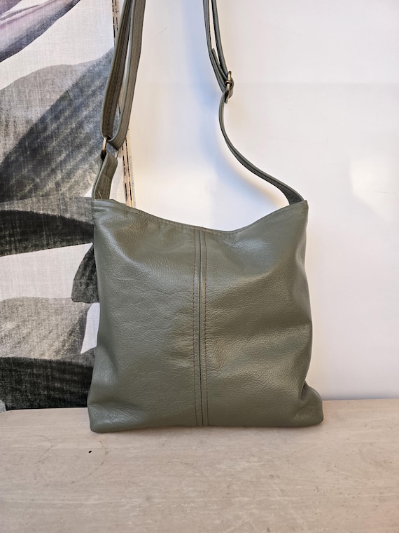 Olive Leather Hobo Bag: Handmade Crossbody Shoulder Slouch  display picture 2