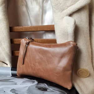 Full grain  leather Caramel Tan clutch with zipper closure. Leather bag, zipper pouch, leather handbag. gift for her