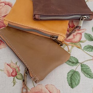 Echtleder kleine Münztasche mit Reißverschluss. Leder Umhängetasche, Reißverschlusstäschchen, Lederhandtasche. Geschenk für sie oder ihn