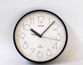 Vintage Black and white round clock 90s Decoration Housewarming Gift Decorative Clock wall hanging vintage style 90s 80s deco Gifts Home