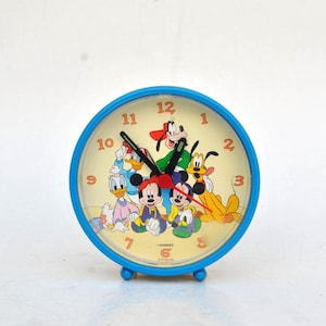 cartoon vintage 90s clock Decoration Housewarming Gift Decorative Clock desk table memphis clock retro style gift for kids Gifts for Home
