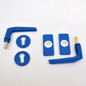blue door handle vintage knobs plastic house ware Italian design handles for doors 90s design 80s retro style holds and knobs memphis decor