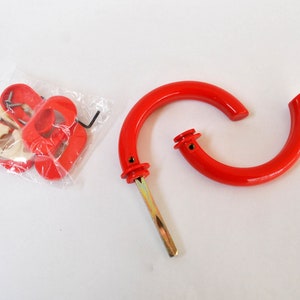 red door handle vintage knobs plastic houseware italian design handles for doors 90s design 80s retro style holds and knobs memphis decor