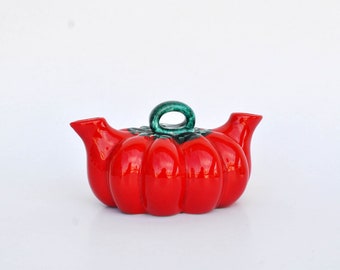 Vintage Tomato pupkin shaped teapot gift teapot carved ceramic collectors teapot red teapot medium teapot silhouette kitsch deco teapot