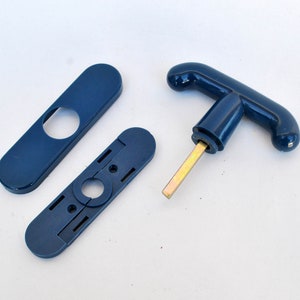 blue window handle vintage knobs plastic houseware italian design handles for doors 90s design 80s retro style holds knobs memphis decor
