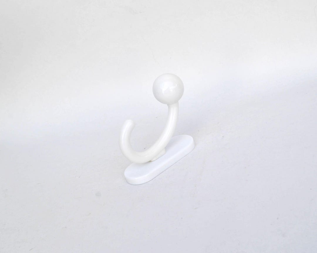 Giorgio Raimondi Arco Wall Hook – White 1970s Italian Design for Con ...
