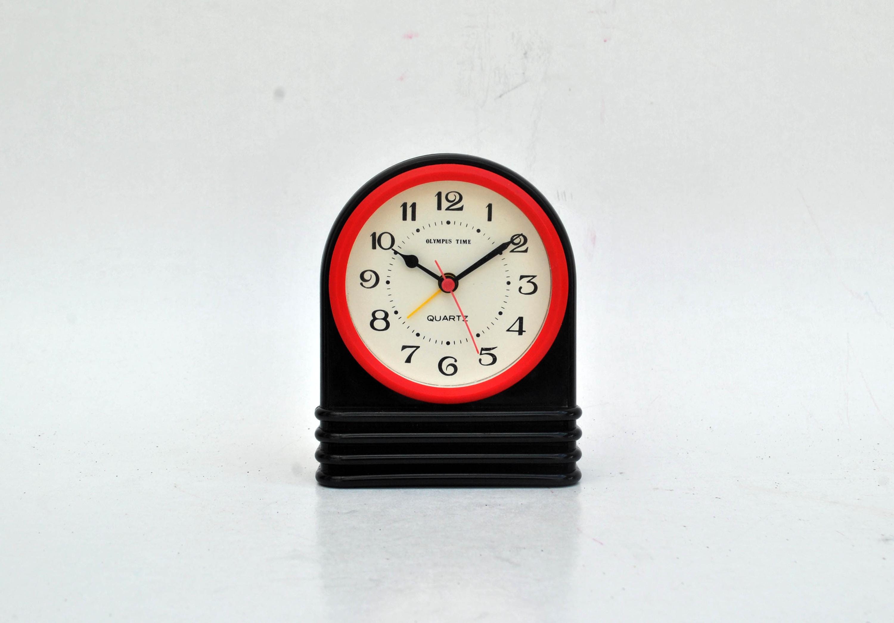 Vintage Memphis Style Desk Clock - 90s Black & Red Olympus Time - Etsy