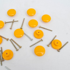 Vintage 1980s Knob for Drawer Cupboard Yellow glossy Plastic Memphis Design Home Decor door handle knobs 90s design retro holds and knobs