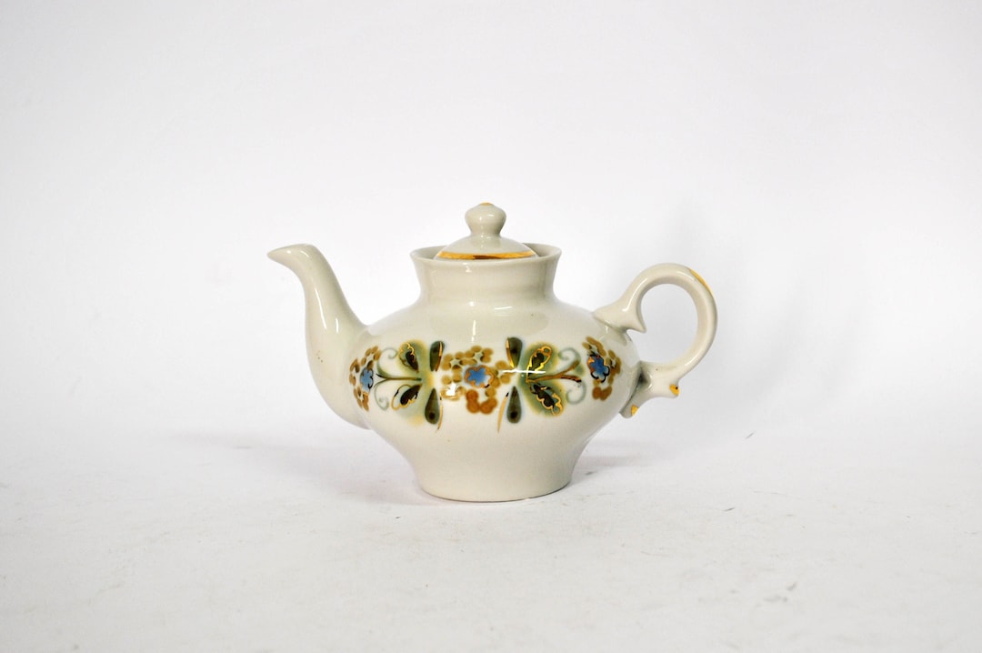 Retro Single Teapot Funky Design Gold Teapot Small Sized Pot Tiny Tea