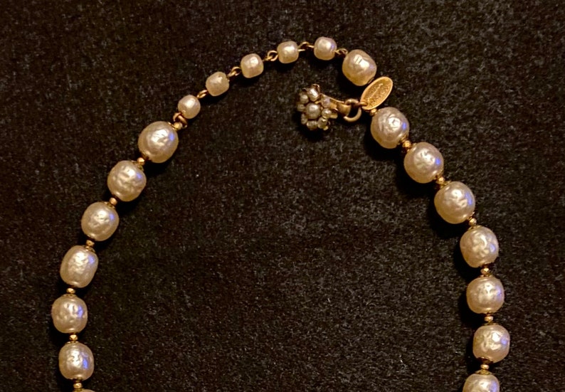 Vintage 40s Miriam Haskell Faux Baroque Pearl Necklace Glass image 2