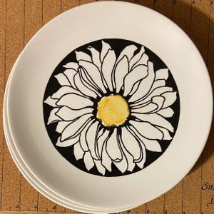 Set of 3 Vintage It’s a Daisy Pattern, Royal-Ironstone China Dinner Plates by Royal China, 60s Midcentury Modern, Dinnerplate