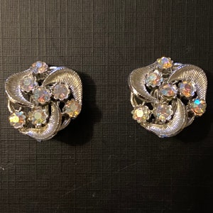 Vintage Aurora Borealis Rhinestone Clip On Cluster Earrings, Signed Star