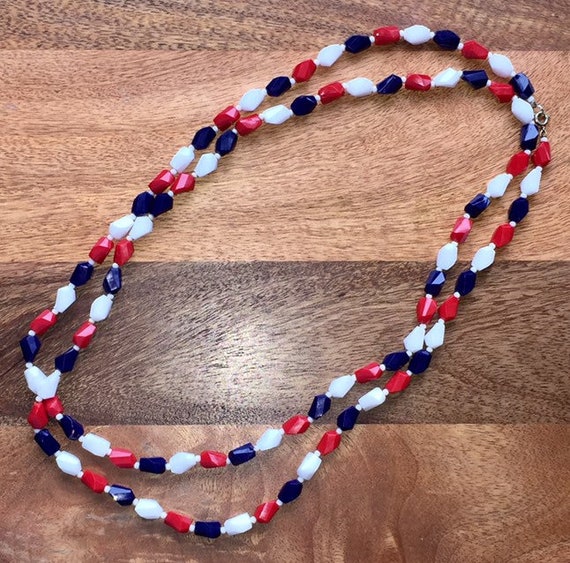 Vintage 70s Red White And Blue Faceted Bead Neckl… - image 1