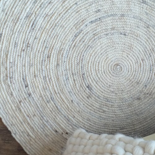 Round Area Rug White/ Natural Wool Handmade Carpet/ Round Rug Etsy