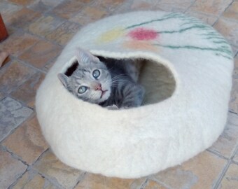 SALE 35% OFF Felt cat cave, Cat bed, Cat house, Pet bed, Felted wool cat cave,  Eco-friendly pet bed, Pet bedding