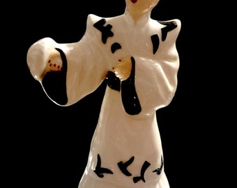 Vintage 1960s Asian woman chalkware style Asian figurine statue in black and white