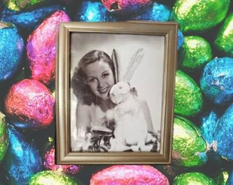 Vintage reproduction Susan Hayward with Easter Bunny framed 9x7 photo