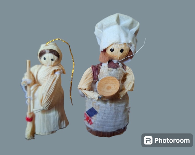 Pair of Vintage 1960's corn husk figurines dolls corn cob ornaments folk art mountain art West Virginia Appalachian hand made Christmas