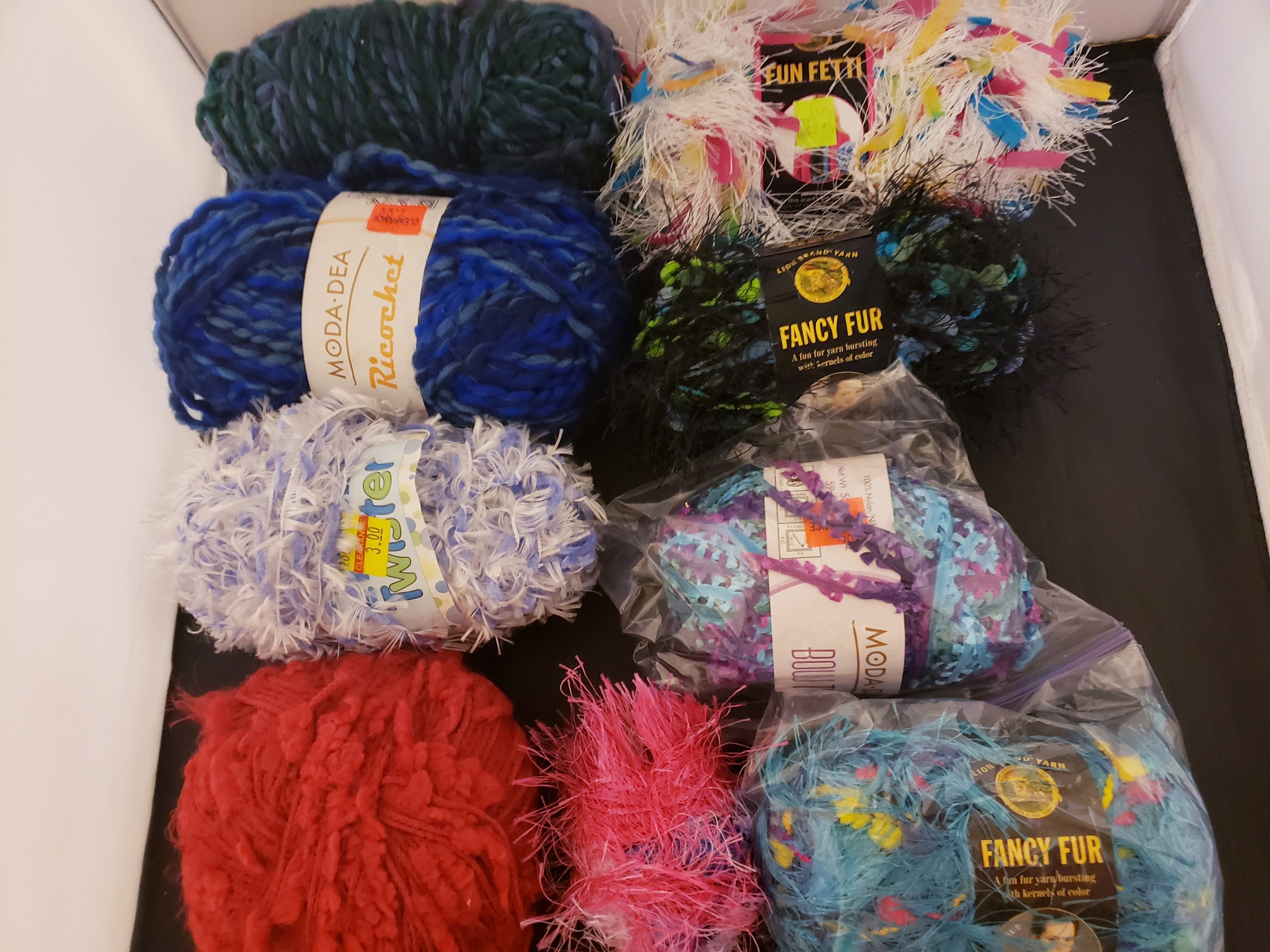 bulk lot 5 skeins Moda Dea Curious novelty yarn black cherry color