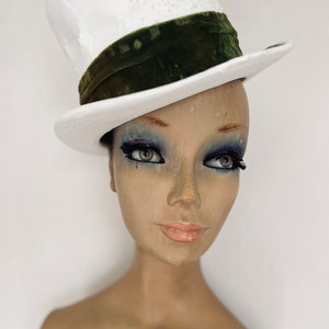 Beautiful antique mannequin, dress form, brocante, wonderful lady...CHARMING!