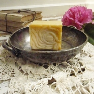 Preview.........Lovely antique silver plated bowl, shabby, brocante, french living, boudoir, antique french, JDL....CHARMANT!