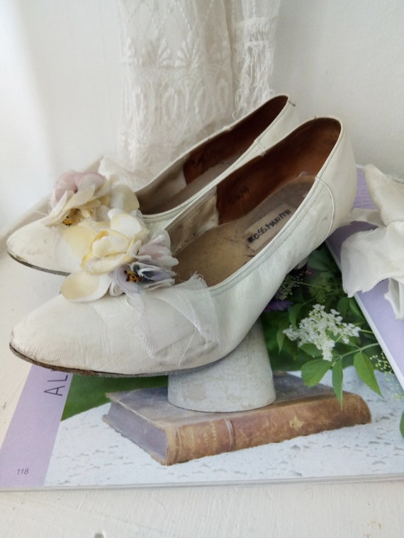 Simply divine beautiful antique shoes dancing sho… - image 2