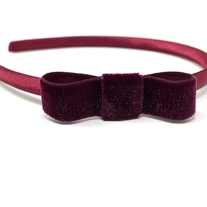 Bordeauxrode fluwelen hoofdband met bordeauxrode strik