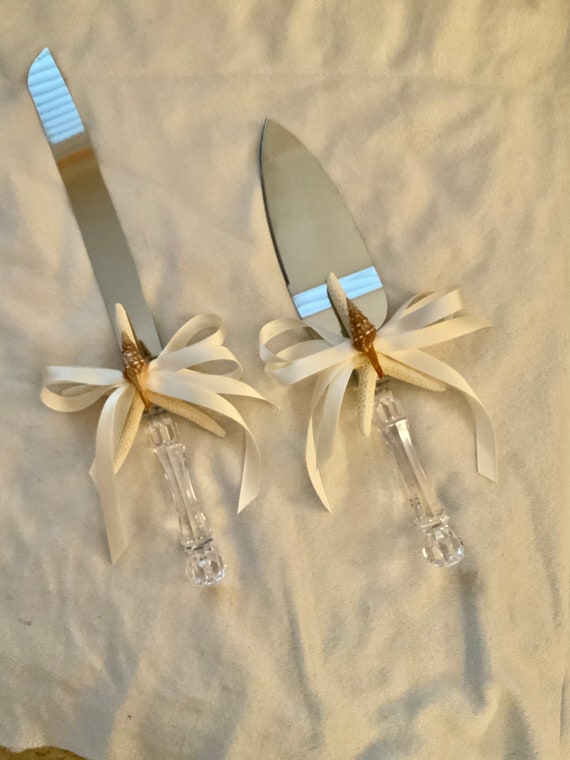Beach Wedding Cake Knife Serving Set. Wedding Cake Cutter. Shell Wedding Cake Knife. Wedding Cake Servers. high quality Beach Wedding Servers.Shell Decor
