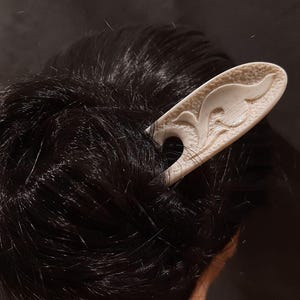 Haarvork van gewei voor dames - Gesneden kam met uitgesneden hertengeweihaar