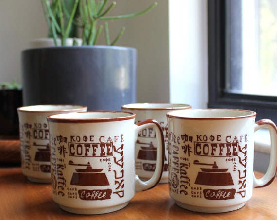 Set of 4 Vintage Ceramic Mugs Retro World Language Design