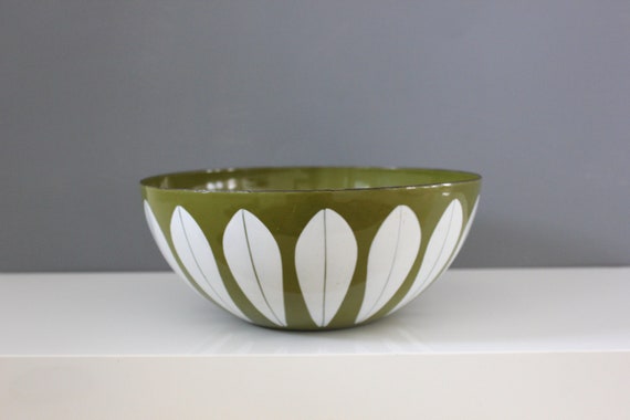 Cathrineholm Norway Green Lotus Bowl 9.5"
