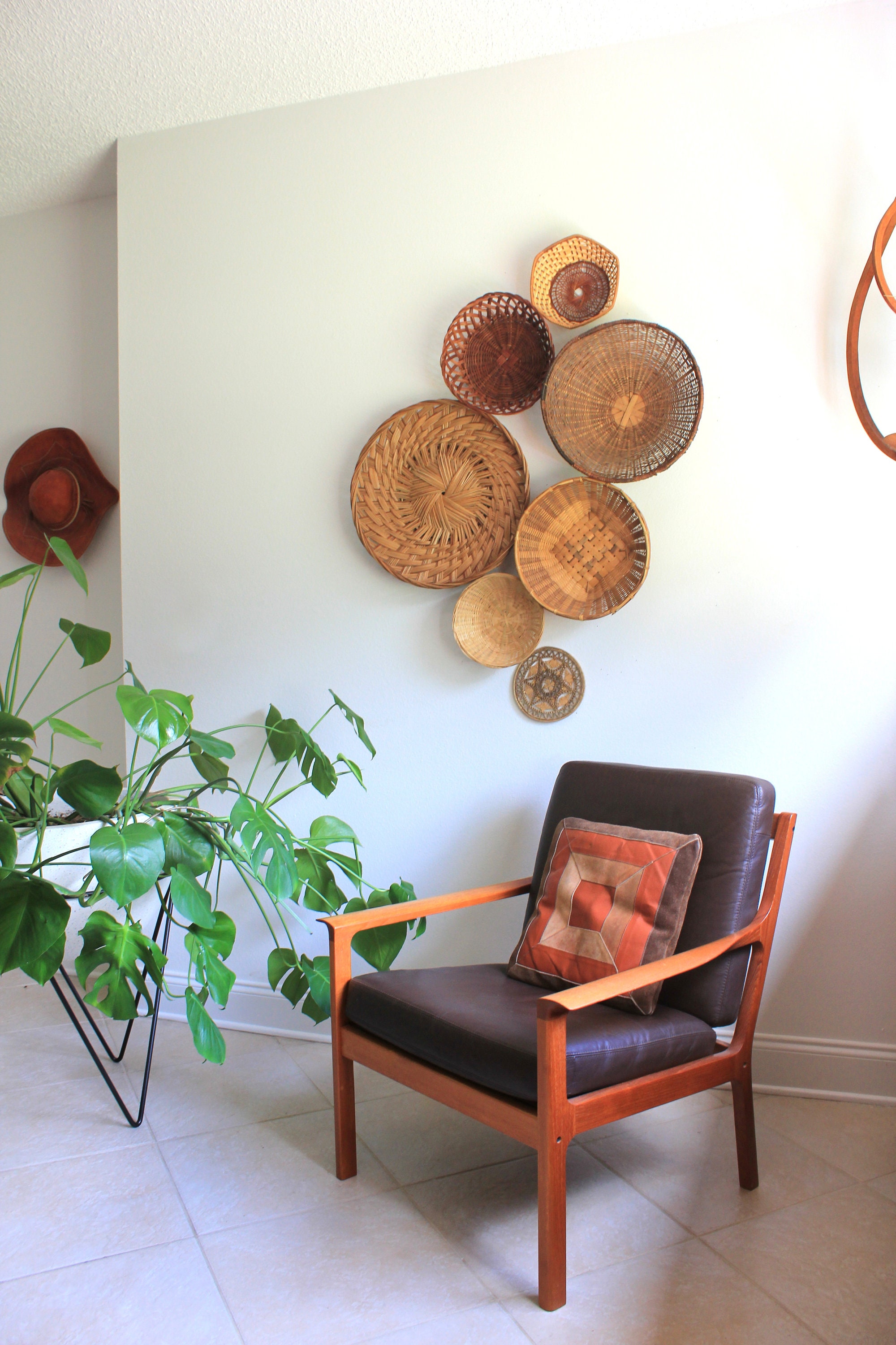 Beautiful Bohemian Basket Grouping Set of 7 Rattan Woven Wall Art