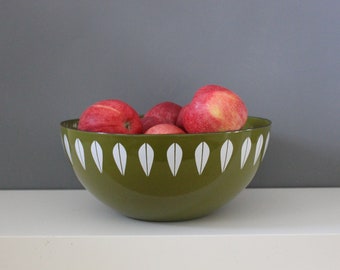 Large Catherineholm Norway Lotus Pattern Enamelware Bowl
