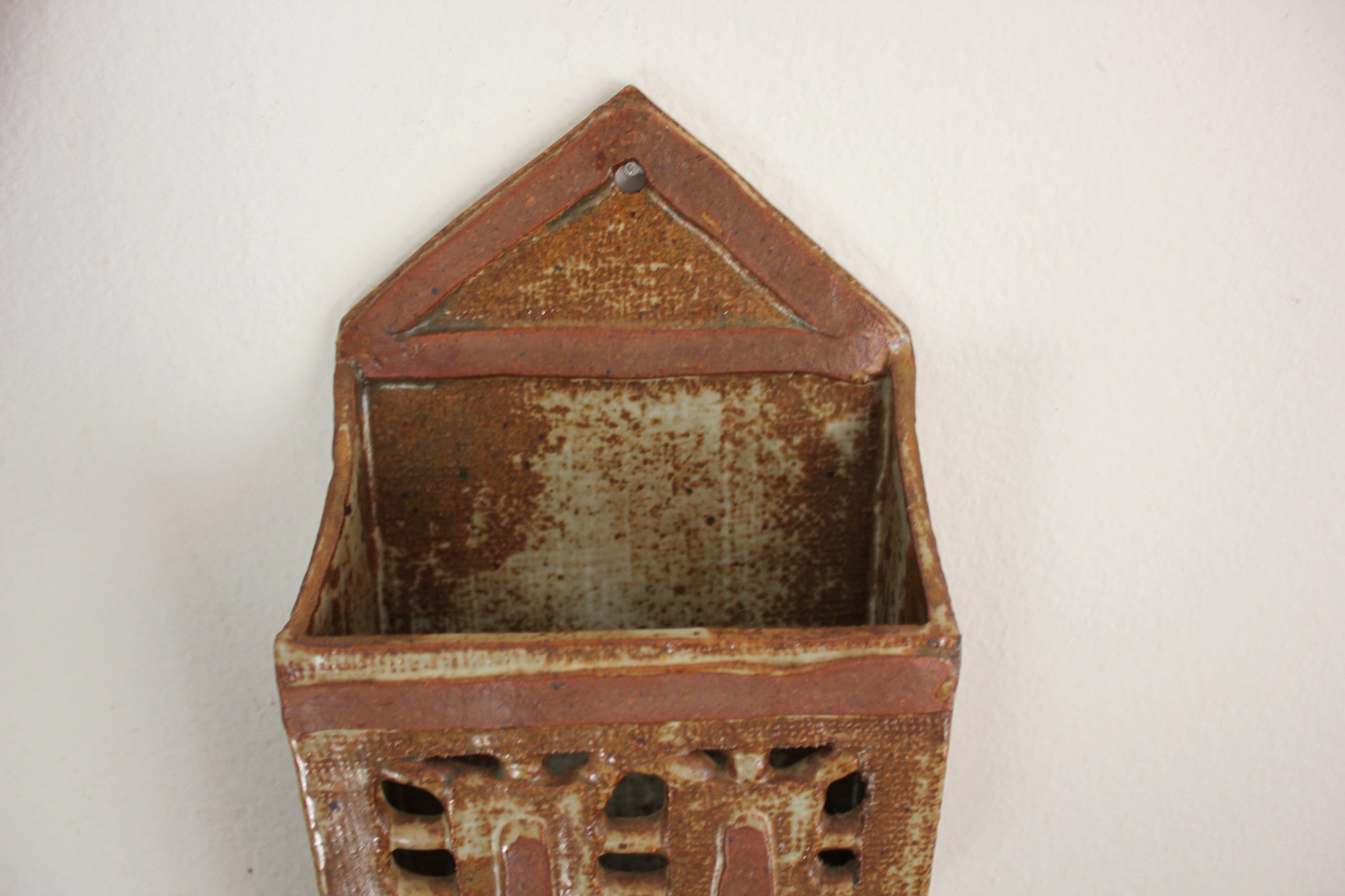 Vintage Handthrown Pottery Mail Holder Letter Catchall