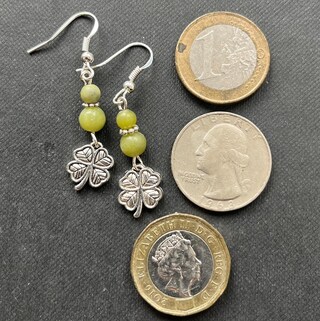 Orecchini Pendenti Trifoglio Irlandese Per San Patrizio - Ganci Ipoallergenici Oro E Argento, Con Sacchetto Regalo