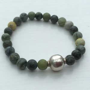 Connemara marble bracelet with sterling silver bead. Irish made Jewelry gift craft. Irelandais. Quality gemstone bracelet made in Ireland