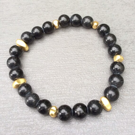 Bracciale in Quarzo Rosa con perline pepite d'oro o d