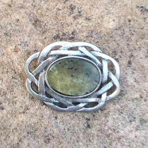 Connemara marble Celtic brooch Celtic pin. Gemstone jewellery.Ireland Irish Silver pewter. Celtic knot design.Celtic brooch Connemara brooch