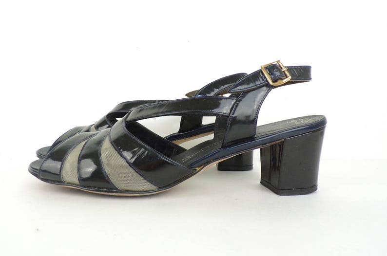 Vintage Faux Patent Leather Sandals 80s Black Florsheim Chunky Heel Shoes Size 8M Peep Toe Shoes Slingback Women/'s Wide Heel Sandals