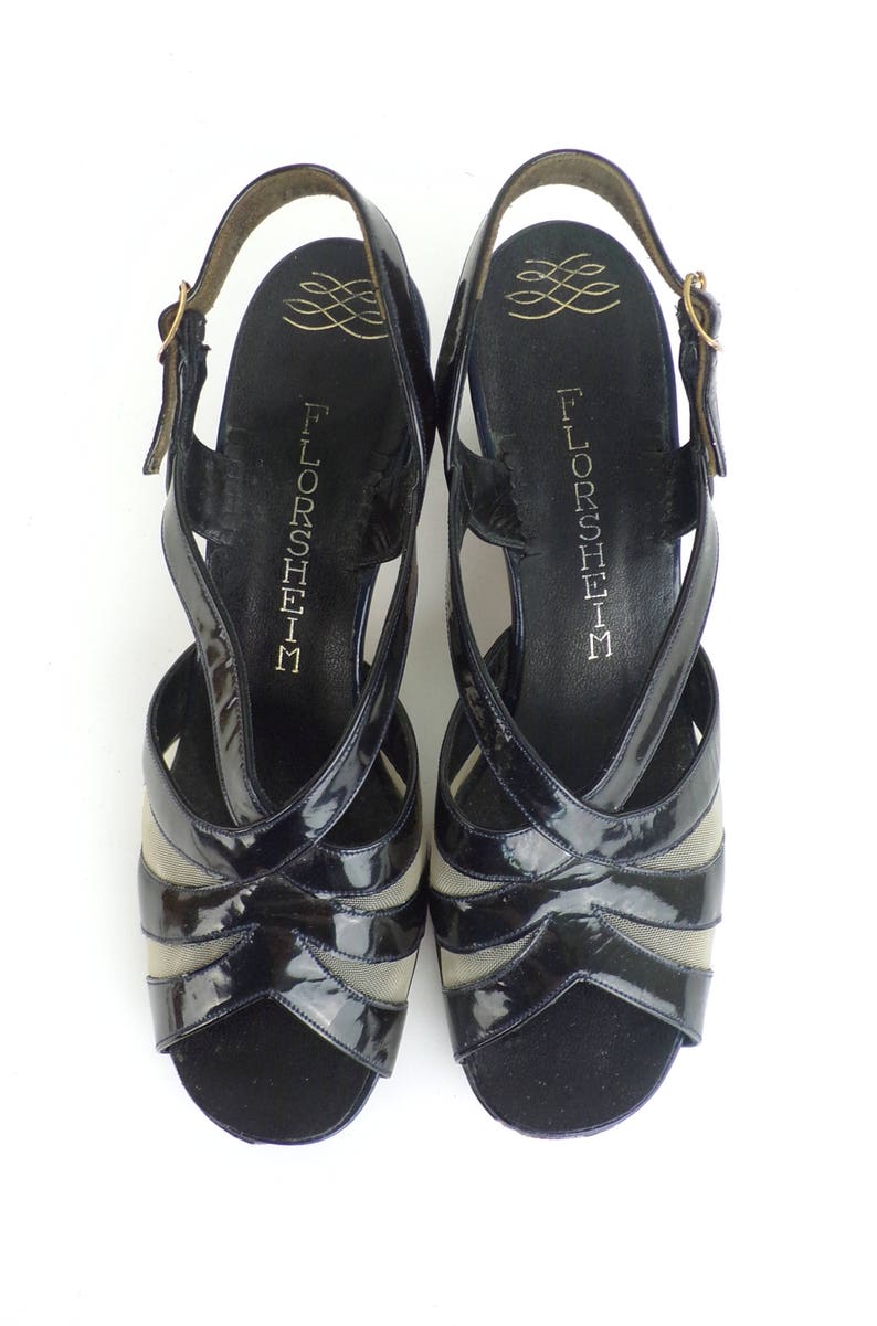 Vintage Faux Patent Leather Sandals 80s Black Florsheim Chunky Heel Shoes Size 8M Peep Toe Shoes Slingback Women/'s Wide Heel Sandals