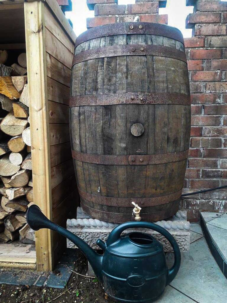 Whiskey Barrel Water Butt 40 Gallon With Brass Tap, Lift Off Lid, Rainwater Diverter And Raised Blocks image 6