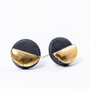 mens earrings, OOAK jewelry, one of a kind jewelry, porcelain jewelry, stud earrings men, black and gold earring, round earrings, SE004