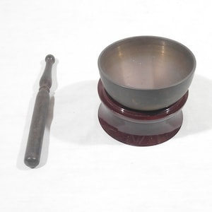 Japanese buddhist singing bowl, resting bell,  Set 2.95&quot; / 7,5 cm