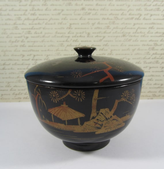 Vintage Japanese Black Lacquer Trinket Box Gold Painted Scene Asian Collectible