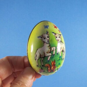 Vintage Tin Easter Egg Top, Lambs, Squirrel, Butterflies, Murray Allen Brechner