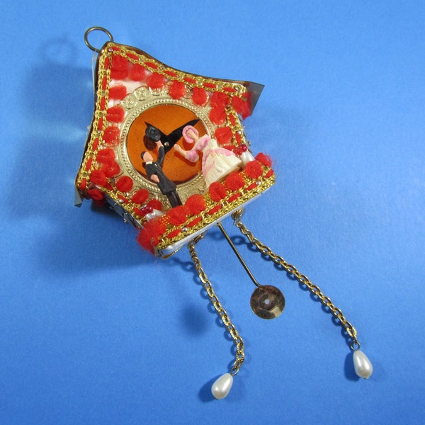 Vintage Clock Ornament Tiny Dancers Walco Swiss Clocks Sequin Craft Kit (Finished)