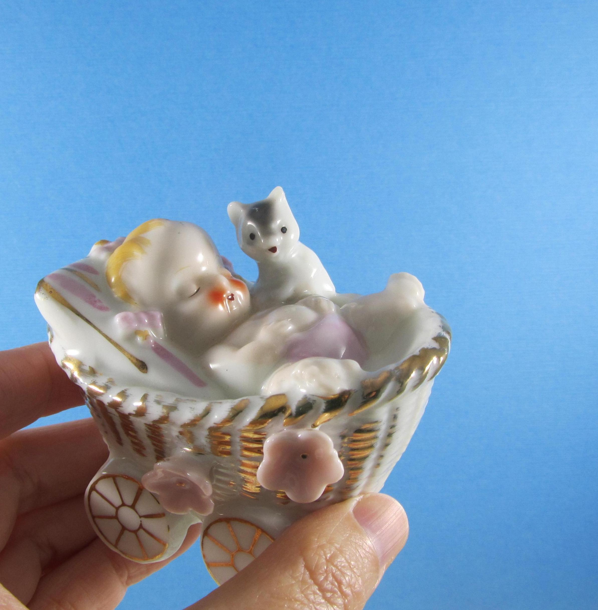 ✴️♥可愛い　USA製 ブリキ　チャイルドカート♥ Ceramic Baby Carriage - Etsy